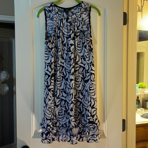 Black and white with sequins dress - Picture 1 of 5
